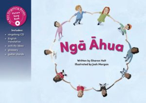 Nga Ahua Sing-along Book-0